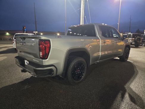 Used 2024 GMC Sierra 1500 Elevation image 9