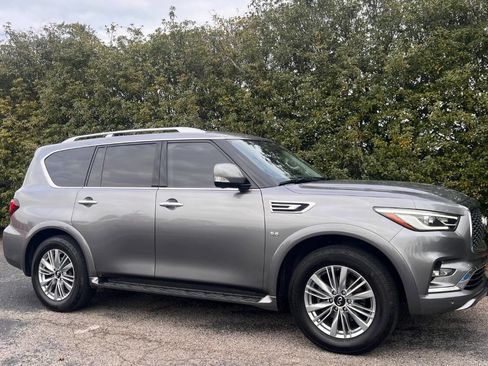 Used 2019 INFINITI QX80 Luxe w/ Cargo Package image 12