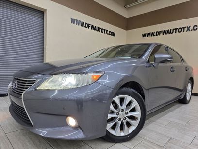 Used 2013 Lexus ES 300h w/ Luxury Pkg