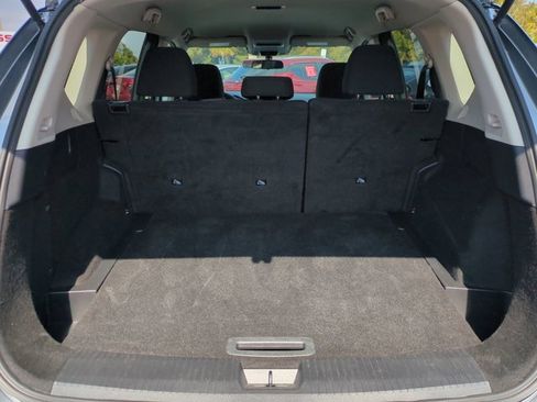 Used 2024 Nissan Rogue S image 13