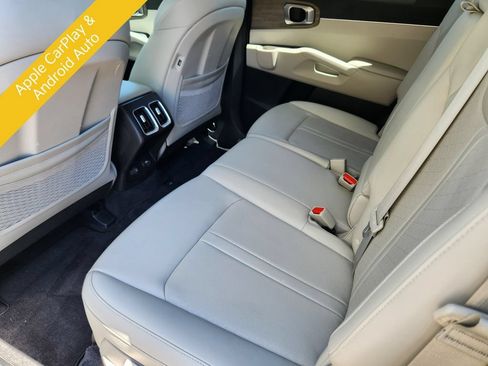 Certified 2023 Kia Sorento S w/ Panoramic Sunroof Package AWD/4WD image 17