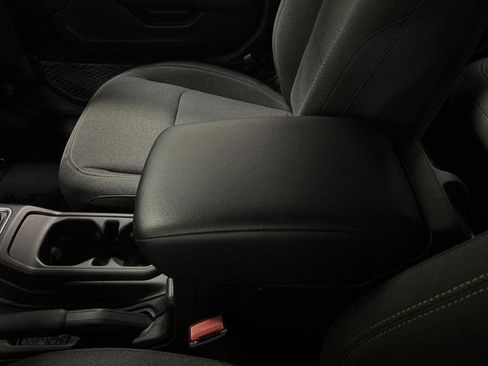 Used 2024 Jeep Wrangler Willys image 18