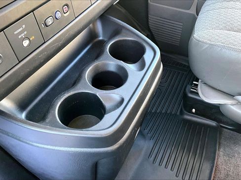 Used 2018 Chevrolet Express 2500 LT w/ LT Preferred Equipment Group image 14