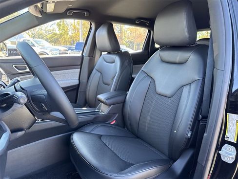 New 2026 Jeep Compass Latitude w/ Convenience Group image 11