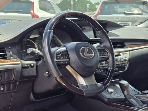 Used 2017 Lexus ES 350 FWD image 27