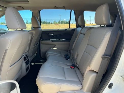 Used 2019 Honda Pilot EX-L image 13