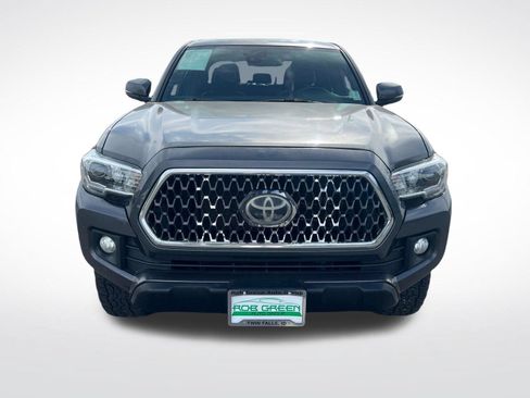 Used 2019 Toyota Tacoma TRD Off-Road AWD/4WD image 10