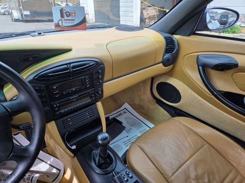 Used 1998 Porsche Boxster RWD image 9
