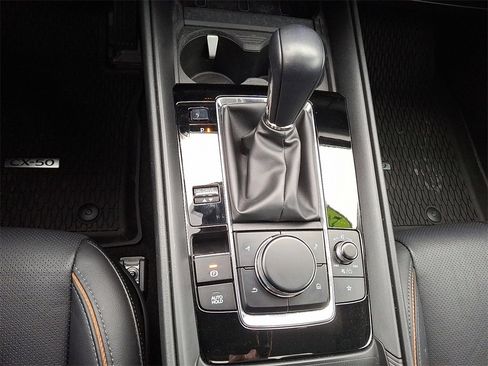 Used 2024 MAZDA CX-50 AWD 2.5 S w/ Weather Package image 22