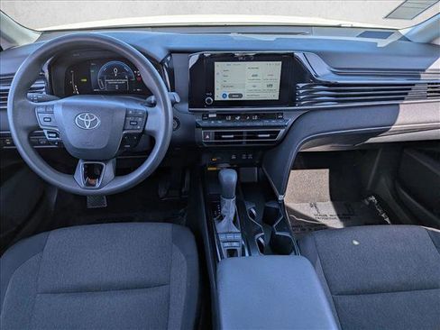 Used 2025 Toyota Camry LE FWD image 23