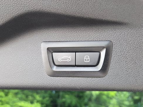 Used 2024 BMW ALPINA XB7 AWD/4WD image 29
