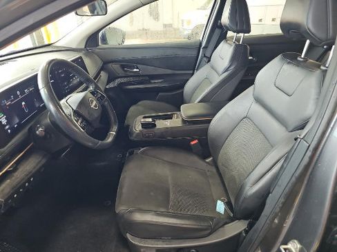Used 2023 Nissan Ariya AWD image 3