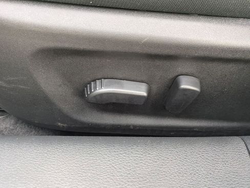 Used 2025 Nissan Altima 2.5 SV FWD image 15