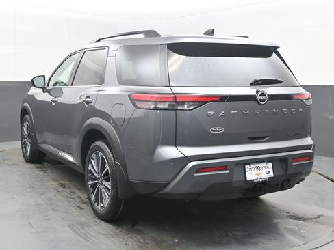 New 2026 Nissan Pathfinder Platinum FWD image 6