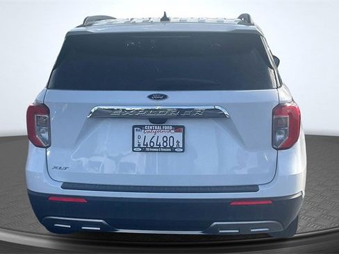 Certified 2021 Ford Explorer XLT w/ Equipment Group 202A image 4
