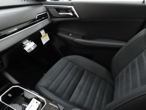 New 2026 Mitsubishi Outlander SE FWD image 19