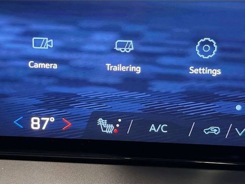 New 2026 Chevrolet Traverse LT w/ Enhanced Driving Package image 19