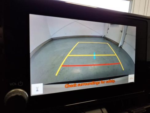 Used 2024 Toyota RAV4 LE FWD image 20