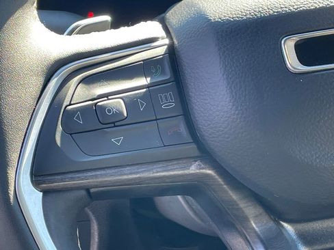 Used 2024 Jeep Grand Cherokee Limited image 34