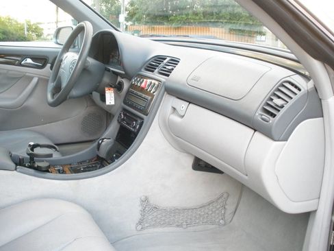 Used 2003 Mercedes-Benz CLK 430 Cabriolet image 40