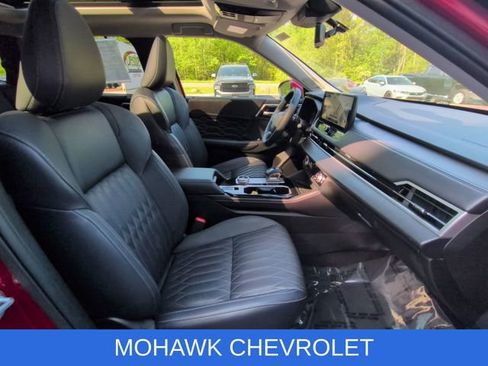 Used 2025 Mitsubishi Outlander SEL AWD/4WD image 30