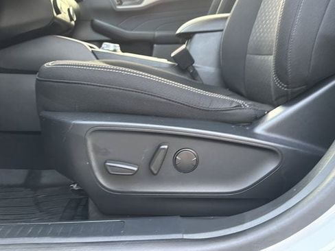 Used 2024 Ford Escape Active AWD/4WD image 22