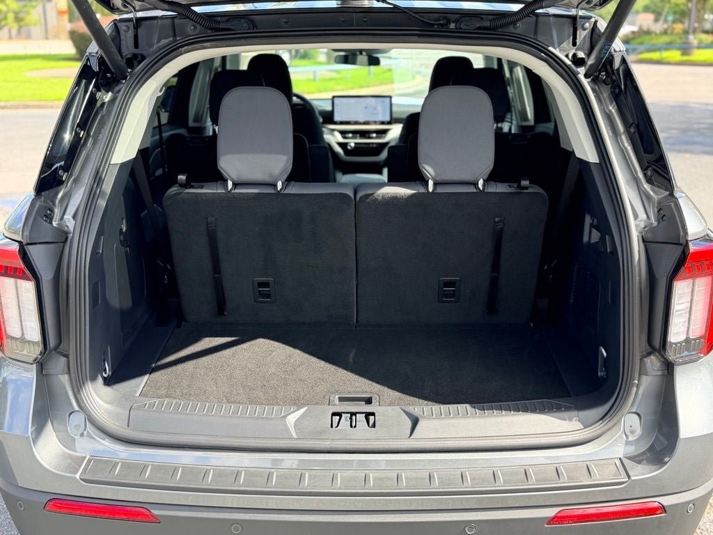 New 2026 Ford Explorer Active RWD image 25
