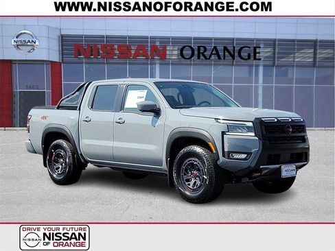 New 2025 Nissan Frontier PRO-4X w/ Pro Premium Package image 1