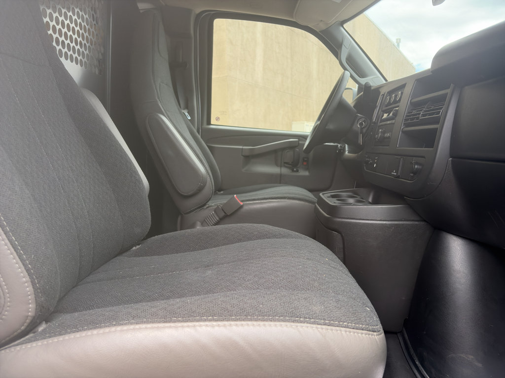Used 2025 GMC Savana 2500 w/ Driver Convenience Package RWD image 20
