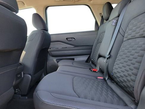 New 2025 Nissan Pathfinder SV w/ Black Appearance Package image 27