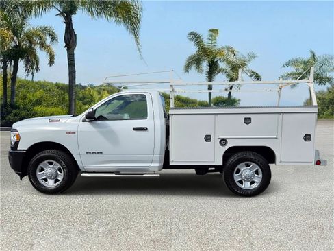 Used 2022 RAM 2500 Tradesman RWD image 2