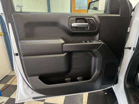 Used 2024 GMC Sierra 1500 Pro w/ Graphite Edition AWD/4WD image 31