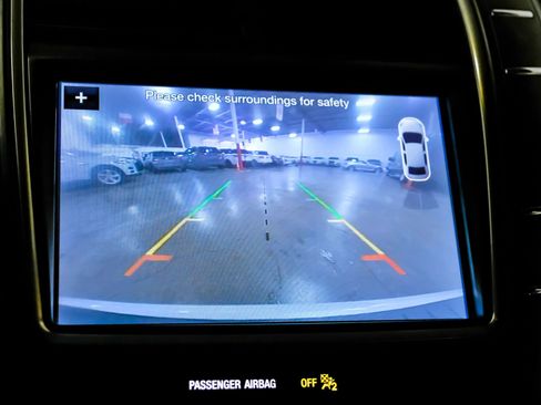 Used 2019 Lincoln Nautilus Select image 17