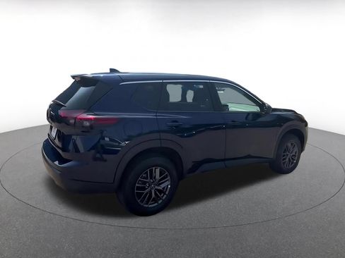 Used 2026 Nissan Rogue SV AWD/4WD image 12