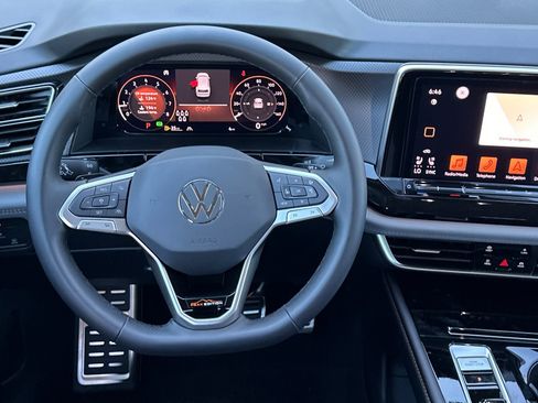 New 2026 Volkswagen Atlas Peak Edition AWD/4WD image 14