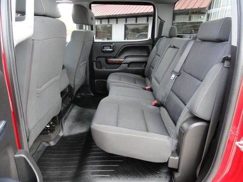 Used 2018 GMC Sierra 2500 SLE w/ SLE Preferred Package image 10