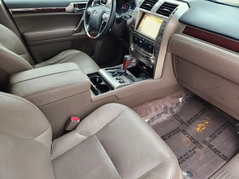 Used 2014 Lexus GX 460 image 15