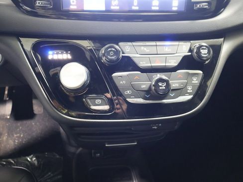 New 2026 Chrysler Voyager LX image 21