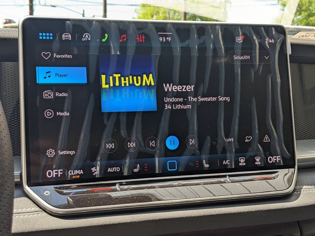 New 2026 Volkswagen Tiguan SE R-Line AWD/4WD image 16