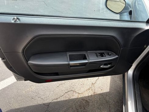 Used 2013 Dodge Challenger SXT Plus RWD image 19