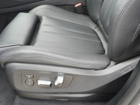 Used 2022 BMW X5 sDrive40i w/ Premium Package RWD image 25