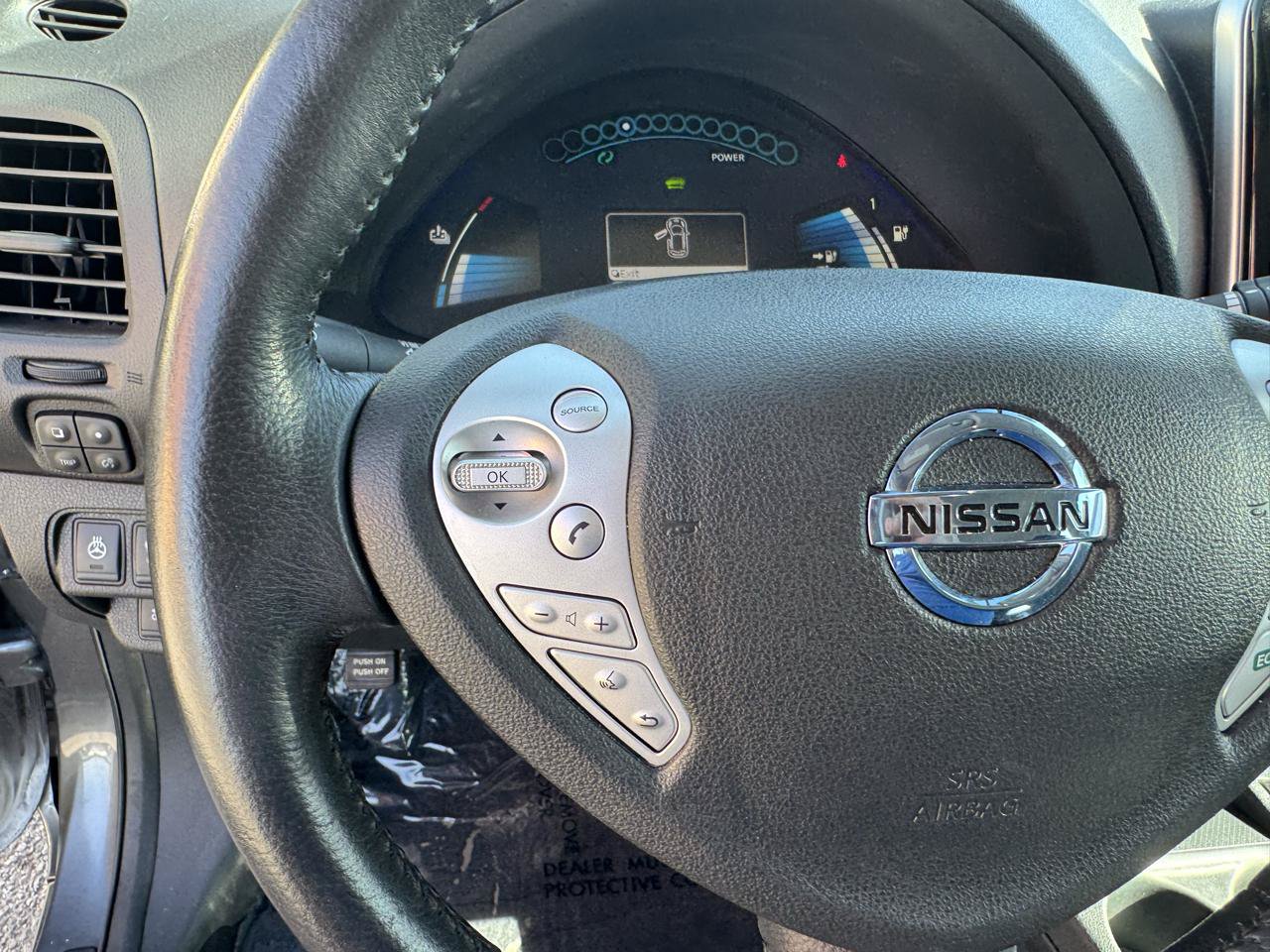 Used 2016 Nissan Leaf SL w/ Premium Package FWD image 27