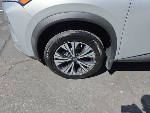 Used 2021 Nissan Rogue SV AWD/4WD image 18