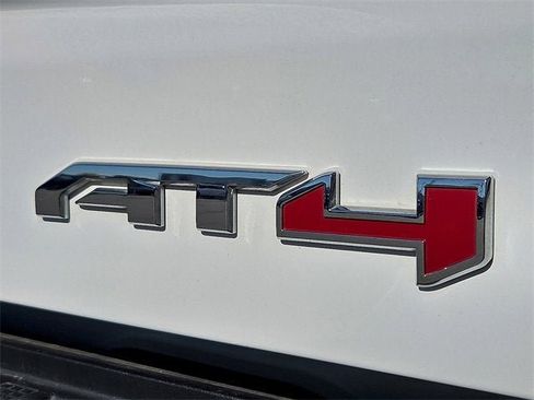 Used 2022 GMC Sierra 1500 AT4 w/ AT4 Premium Package image 12