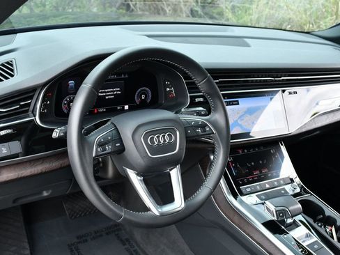 Used 2020 Audi Q8 Premium Plus w/ Premium Plus Package AWD/4WD image 13