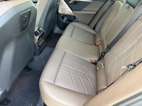 Used 2026 BMW 530i w/ Premium Package RWD image 23