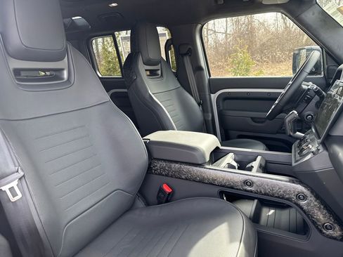 New 2026 Land Rover Defender 110 OCTA AWD/4WD image 16