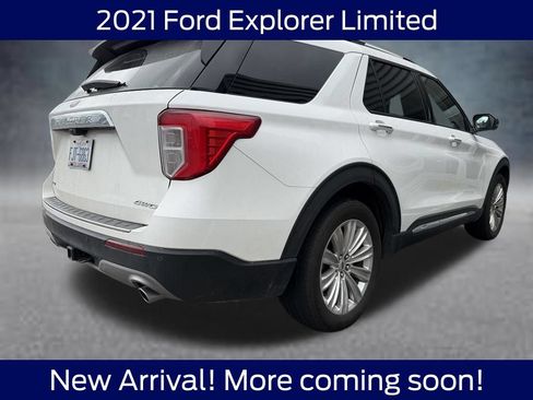 Used 2021 Ford Explorer Limited w/ Equipment Group 301A AWD/4WD image 4