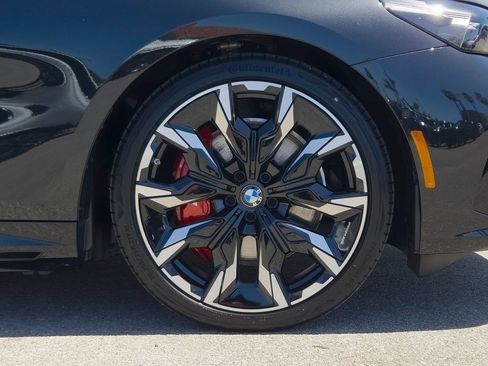 New 2026 BMW i5 eDrive40 image 6