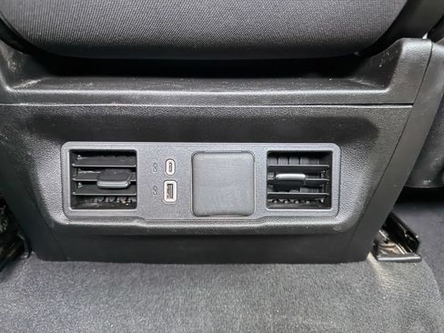 Used 2024 Chevrolet Silverado 2500 LT AWD/4WD image 40